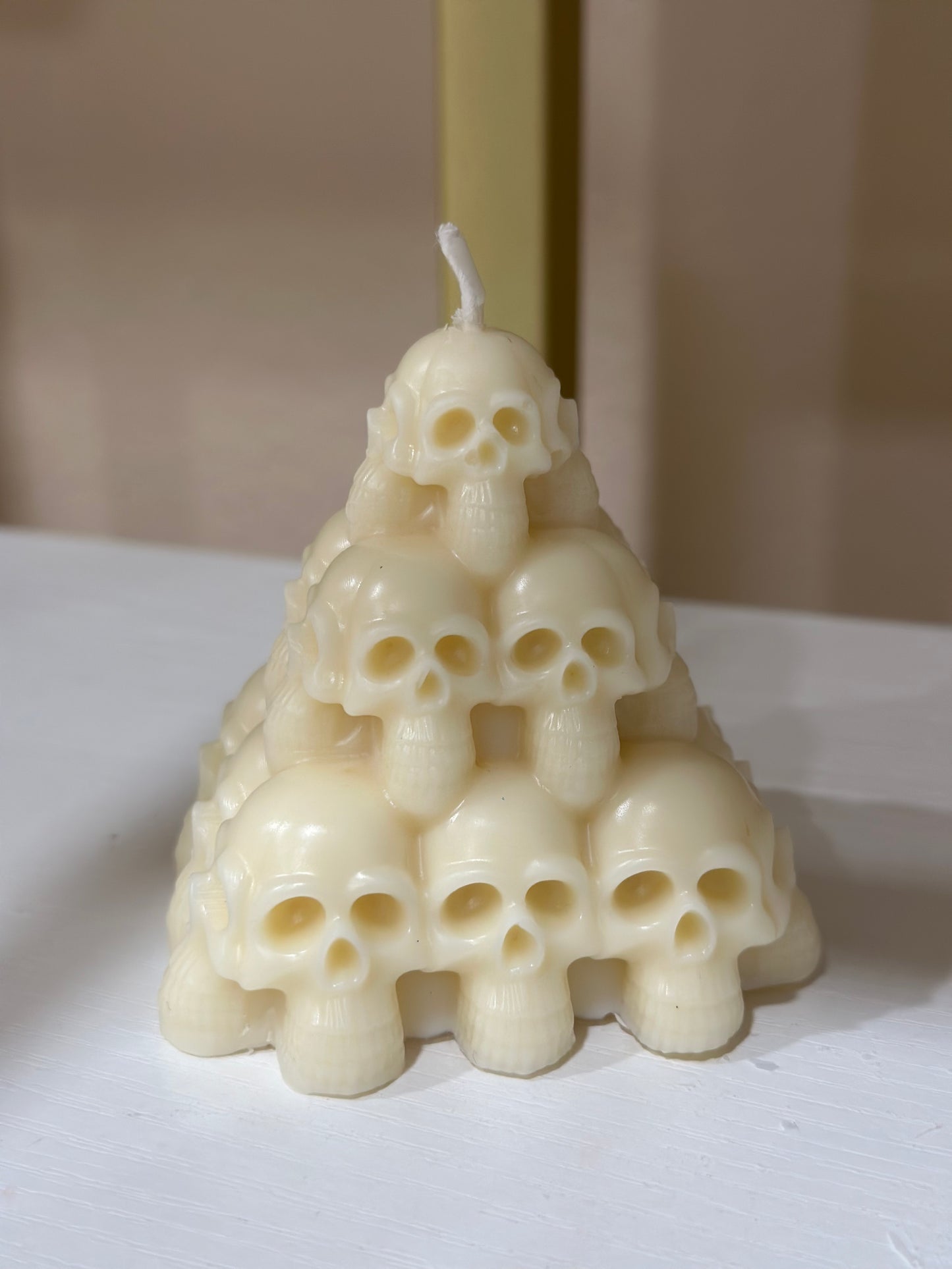 Halloween Pyramid Skull Candle