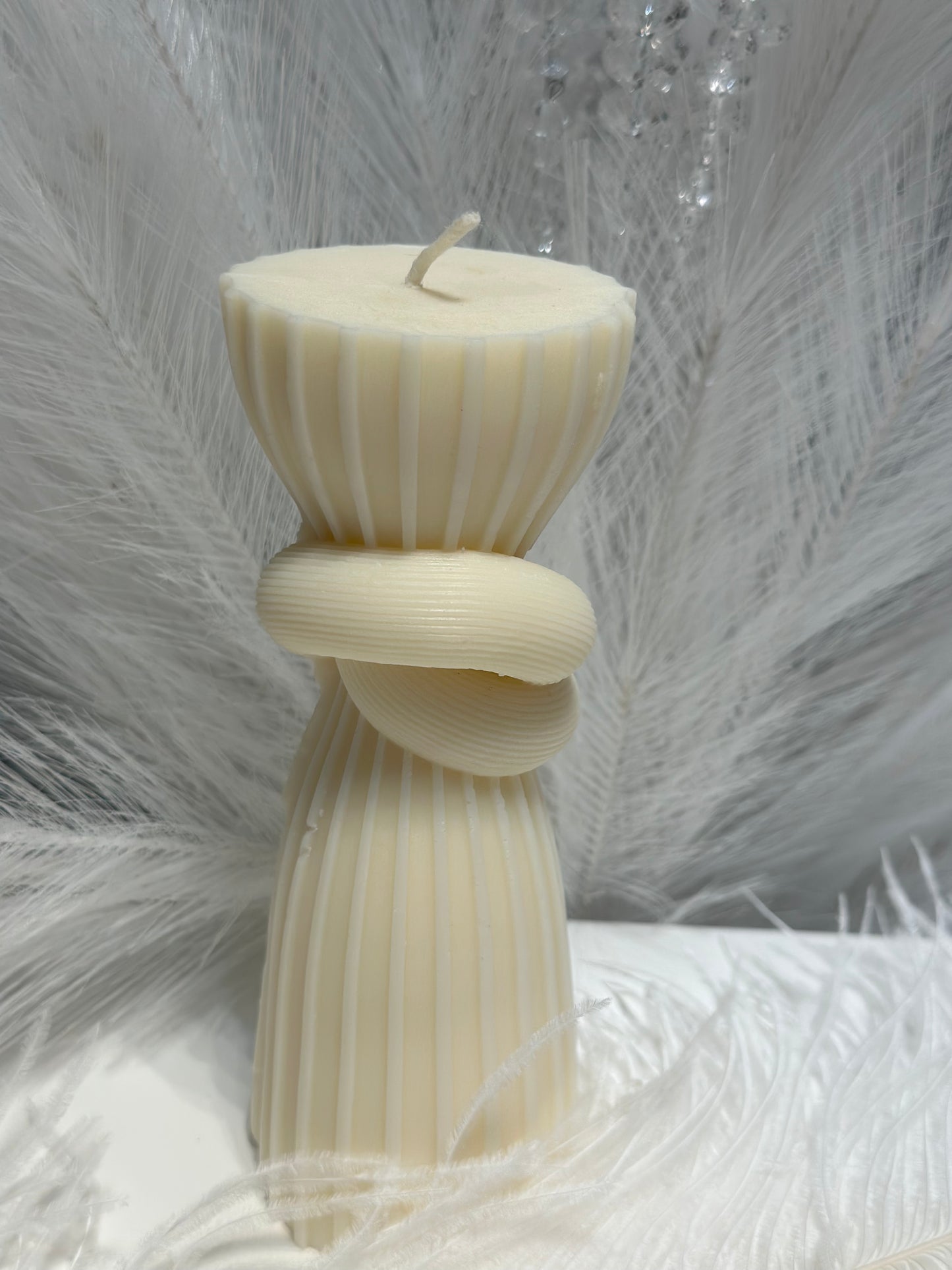 Vertical Stripe Rope Knot Column Candle