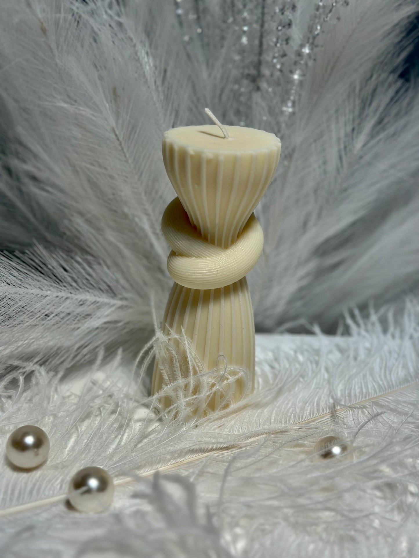 Vertical Stripe Rope Knot Column Candle